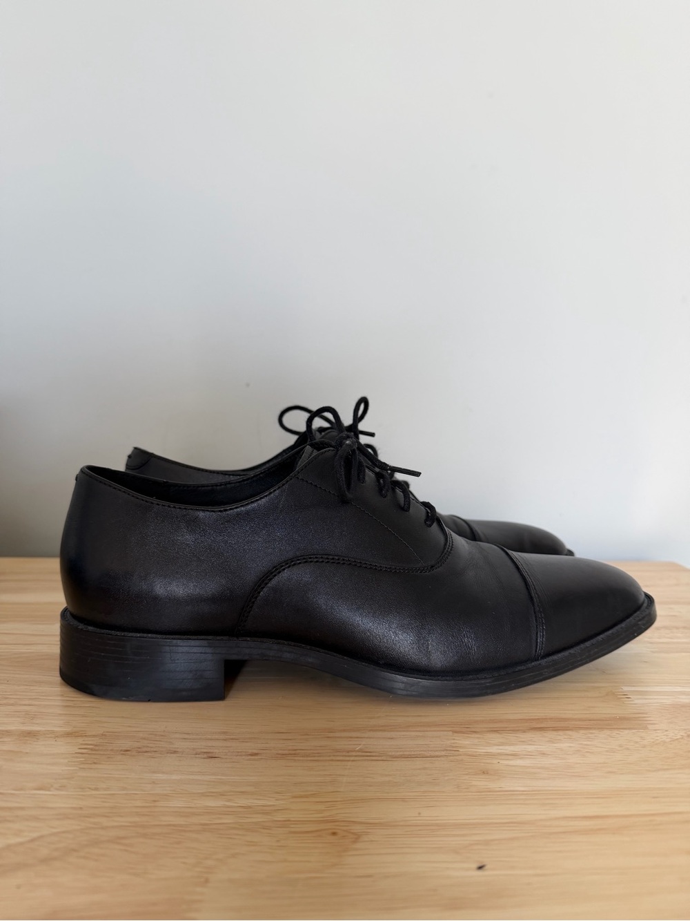Cole Haan Men's Black Leather Cap-Toe Dress Shoes Size 9